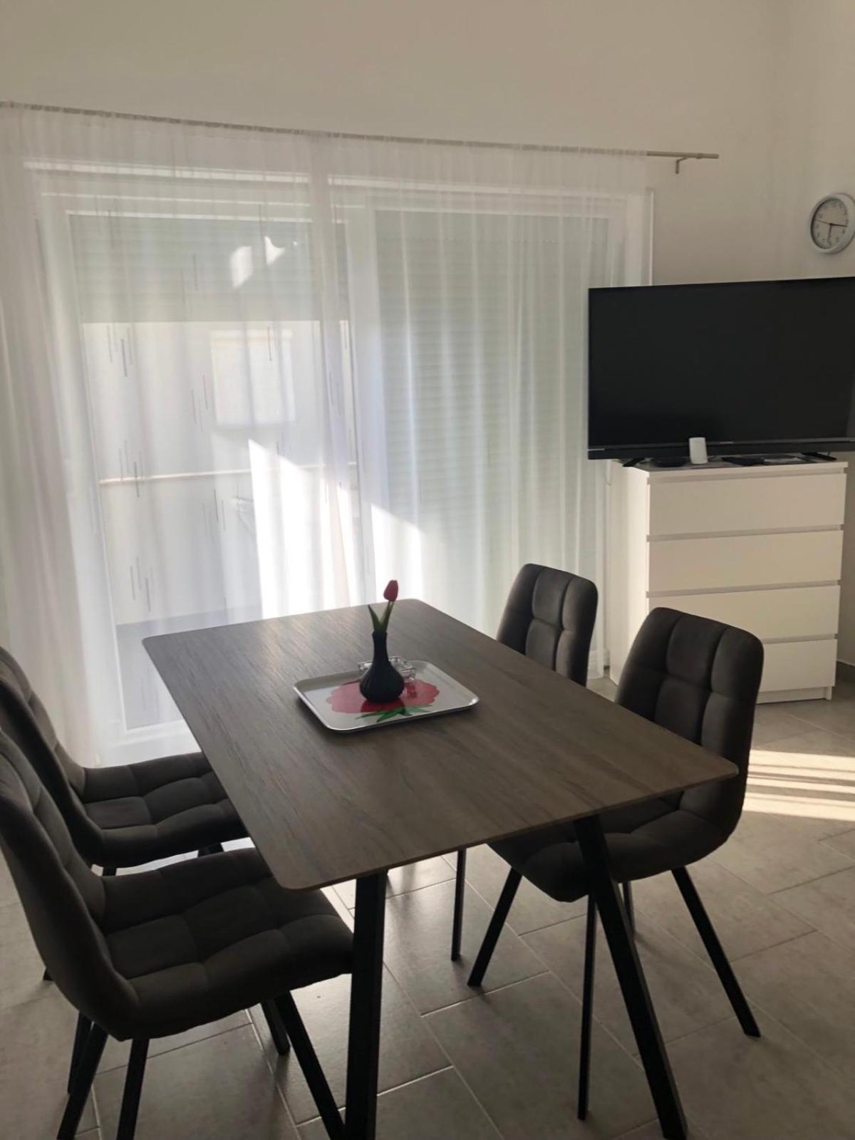 Apartmani Gavran Pirovac Dış mekan fotoğraf
